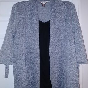 2X gray and black sweater with mock tank top